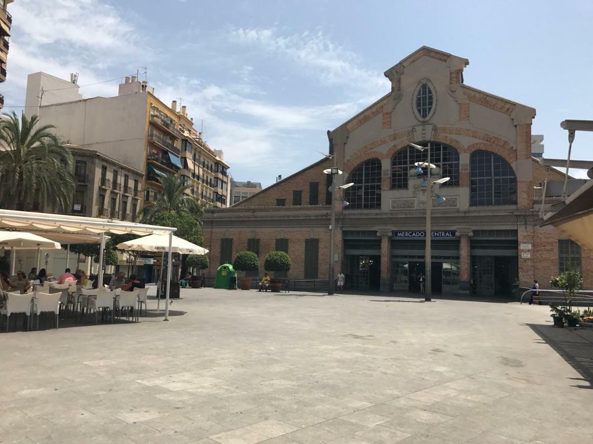 Ferienwohnung Im Zentrum Alicante Eksteriør bilde