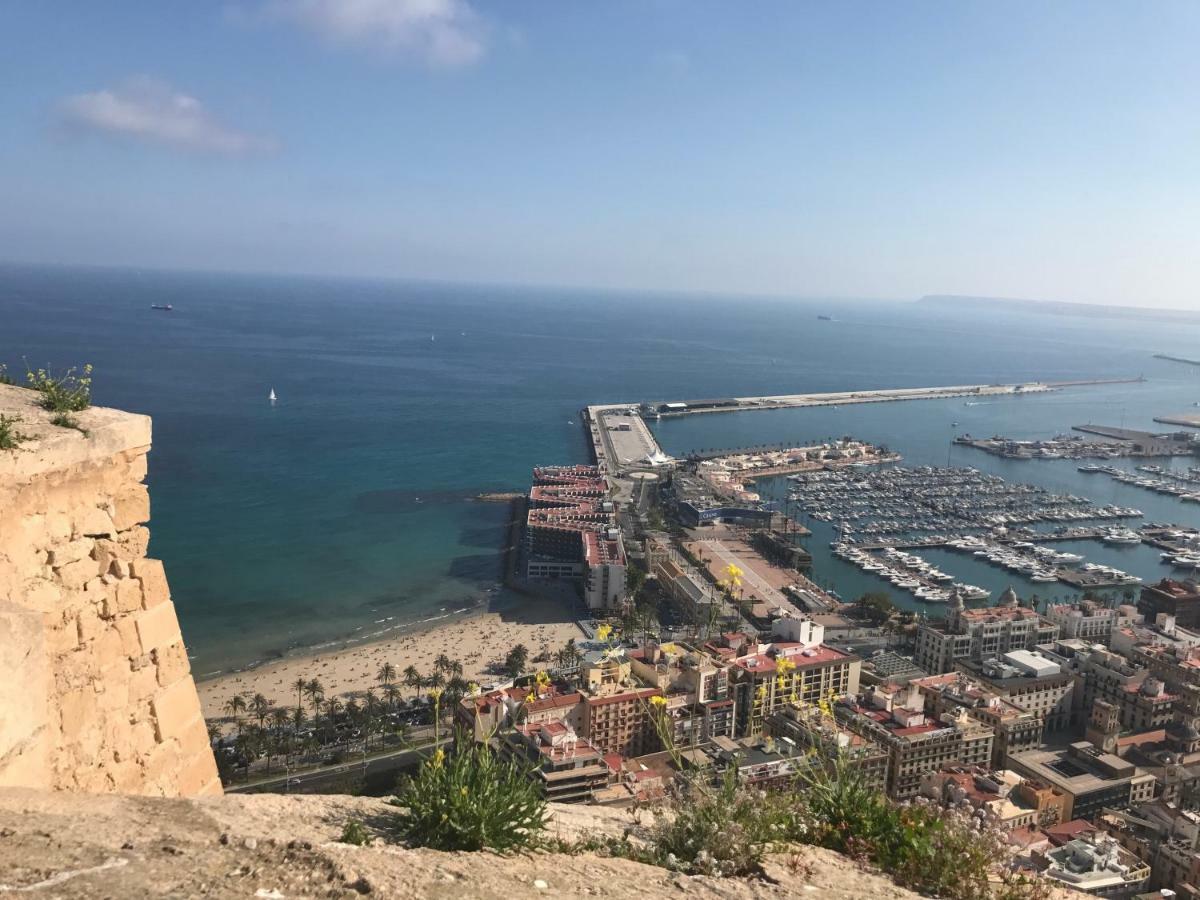 Ferienwohnung Im Zentrum Alicante Eksteriør bilde